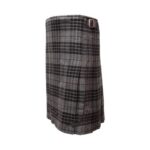 Men Scottish Black Grey Watch 8 Yard Tartan Kilt - Image 2
