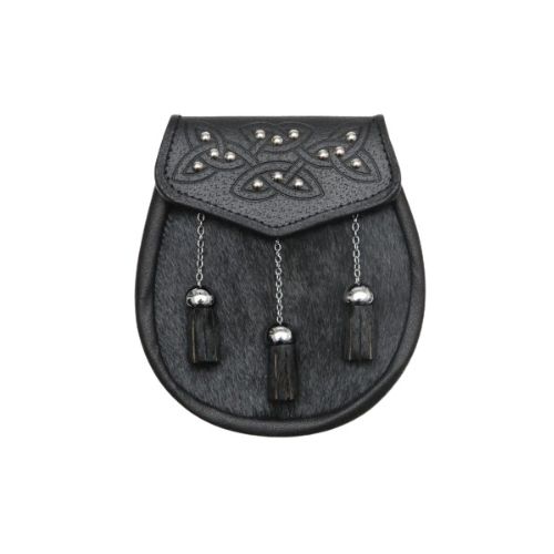 Semi-dress-Sporran-celtic-knot-and-studs-with-blackskin.jpg Sporran semi-dress, Celtic knot, and blackskin studs - Image 1
